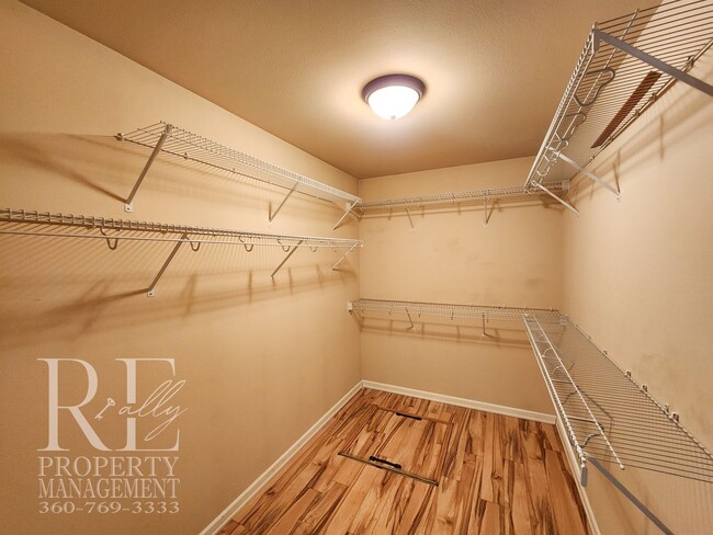 Building Photo - Beautiful Single-Story Home with Hardwood Floors, 3-Car Garage & Expansive Backyard