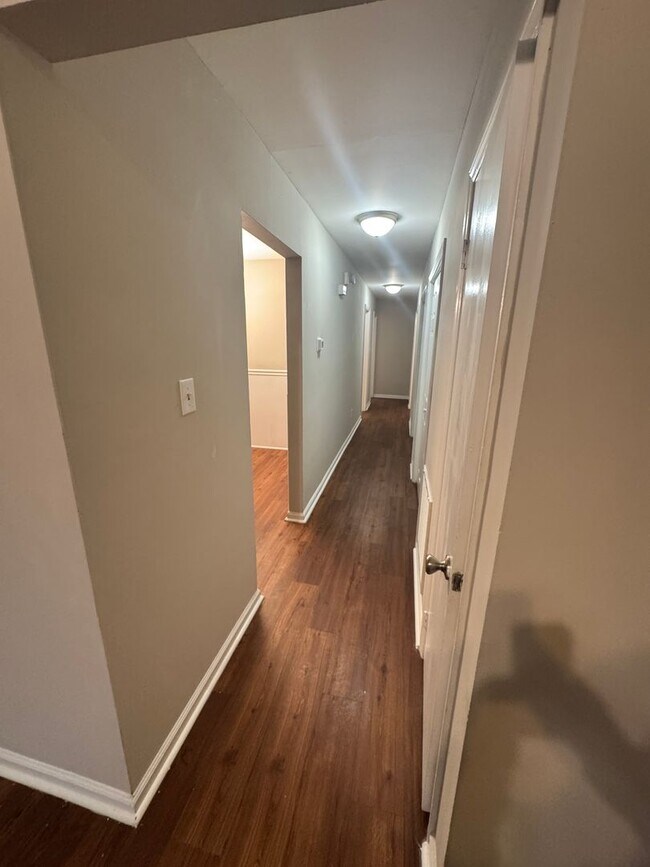 Building Photo - Caldwell Duplex