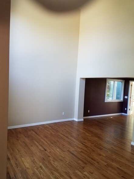 Living Room - 16462 W 55th Pl