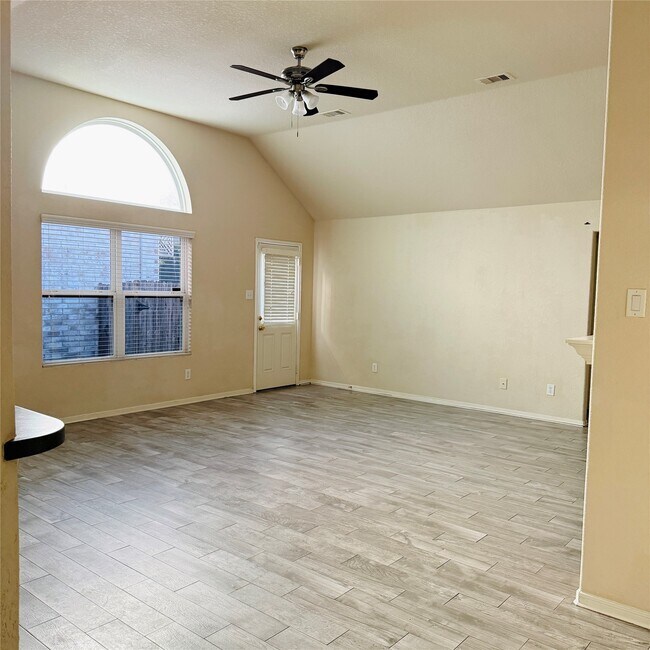 Building Photo - 19130 Clevera Walk Ln