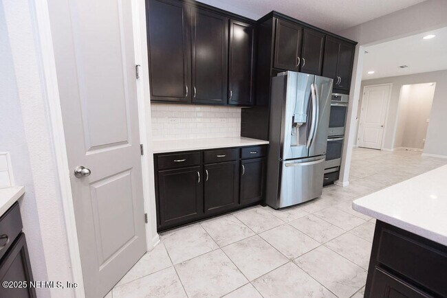 Building Photo - 154 Palisade Dr