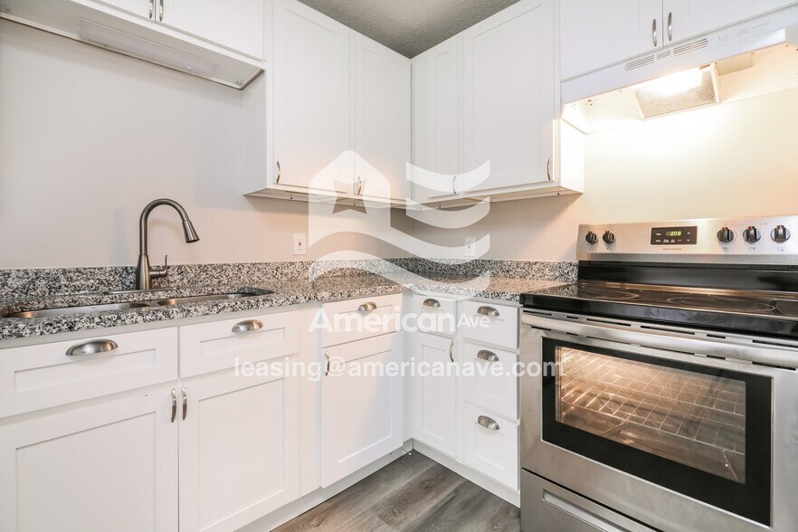 Building Photo - 3102 Player Ave