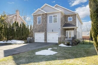 Building Photo - 766 Mamaroneck Ave