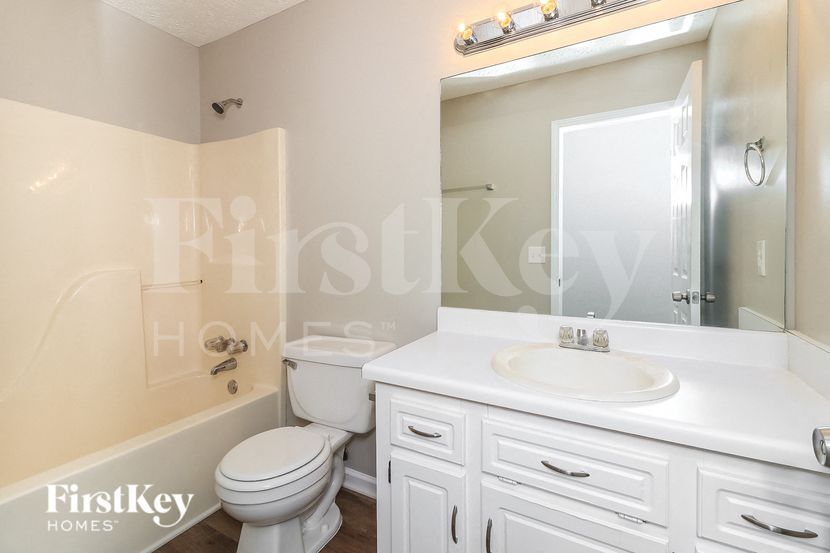 Building Photo - 112 Wood Gate Dr