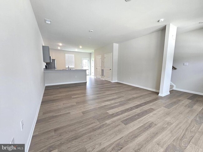Building Photo - 1410 SUGARPLUM Ln