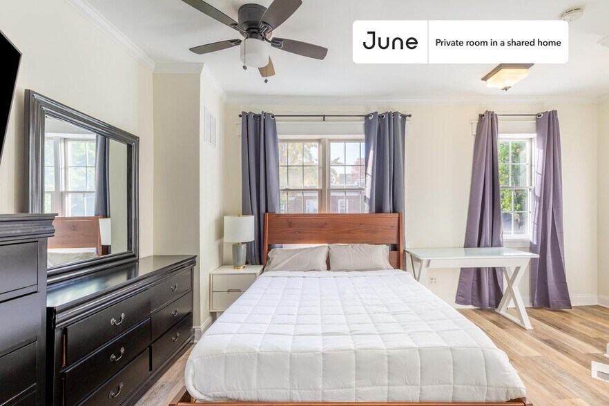 Primary Photo - Room in Shared 2 bed/2 bath home