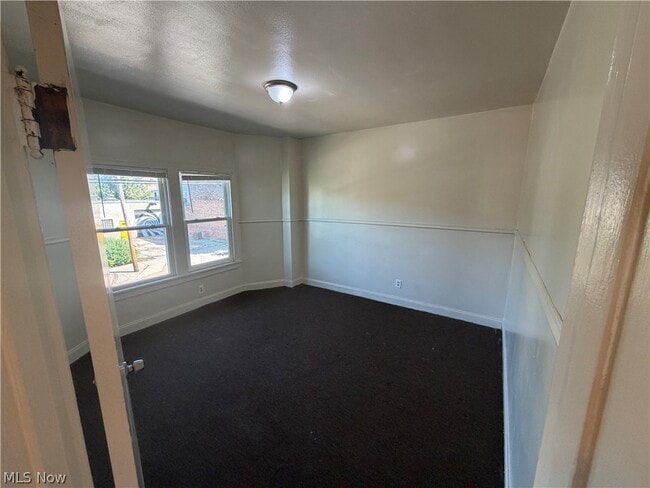 Building Photo - 15300 Waterloo Rd