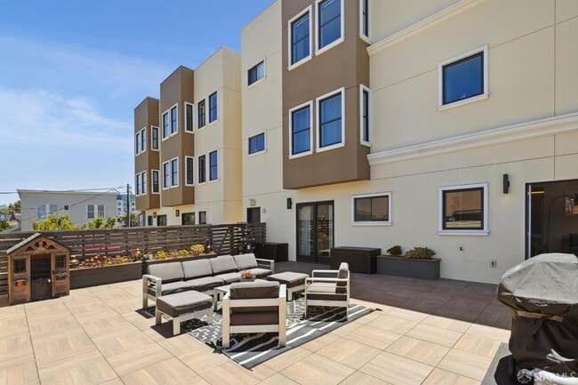Building Photo - 1490 Ocean Ave