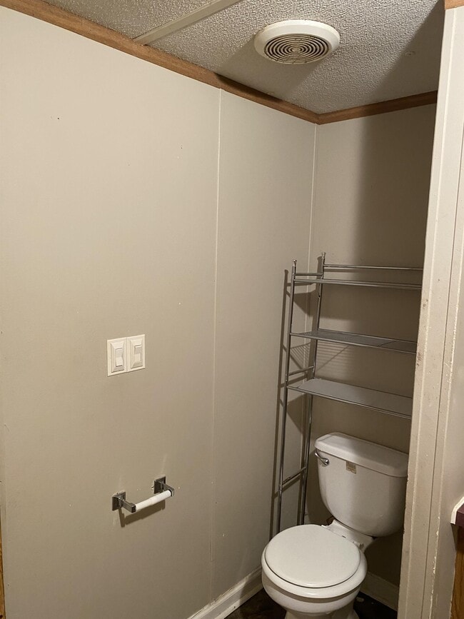 Building Photo - 203 Zackary St