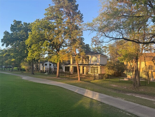 Building Photo - 5 Buttonbush Ct