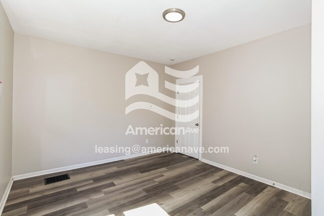 Building Photo - 1240 Sliker Ave