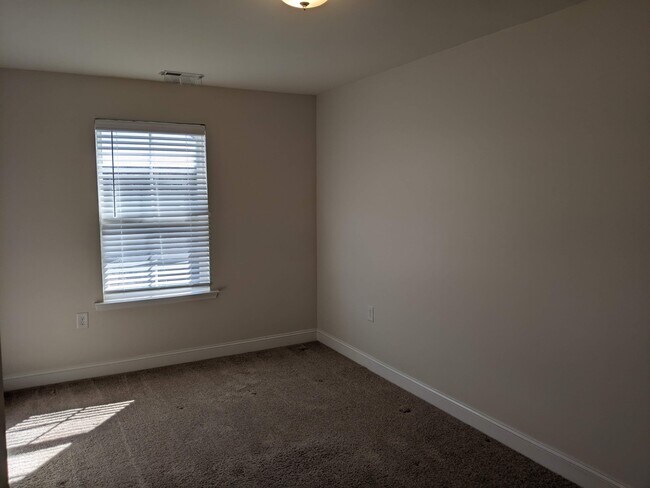 Building Photo - 1413 Sunset Peak Wy