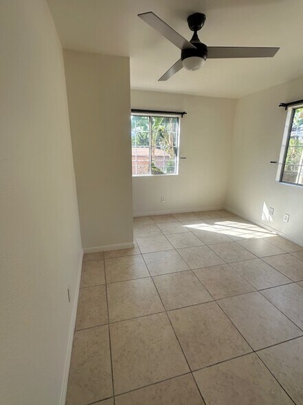 Building Photo - 3333 Pepper Ave