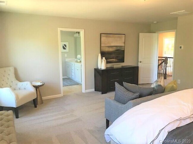 Building Photo - Coming Soon! 5BR/4.5BA | Newly Renovated Single Family Home | In Cortona!