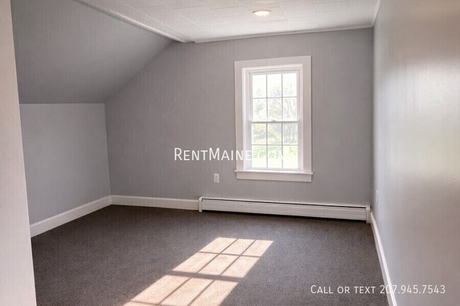 Building Photo - 11 Somerset St