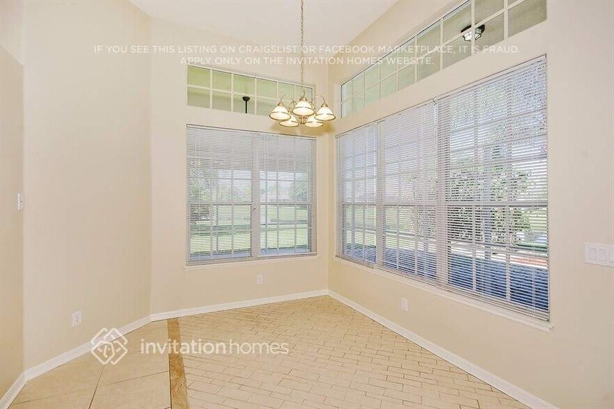 Building Photo - 14074 Magnolia Glen Cir