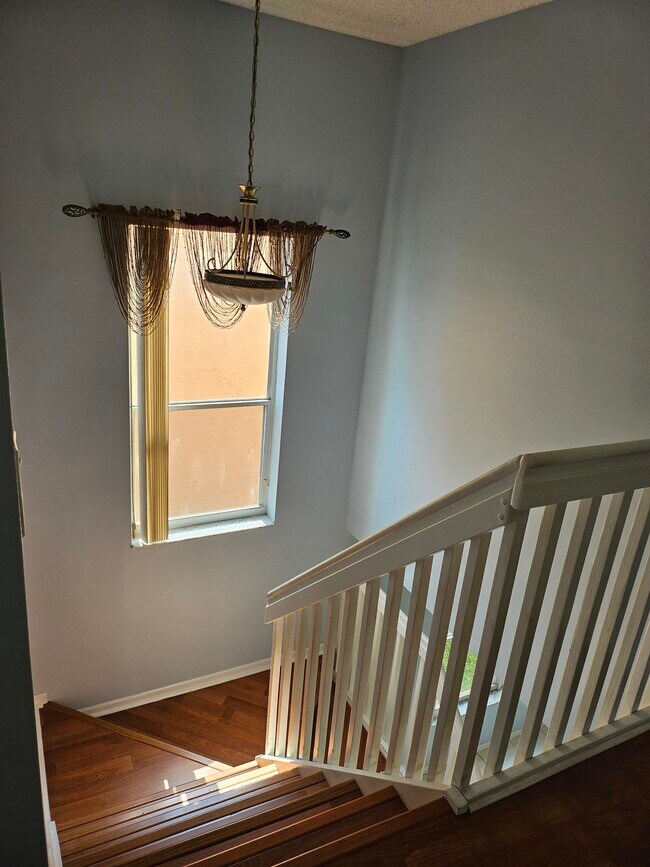 Stair Case - 15746 SW 20th St