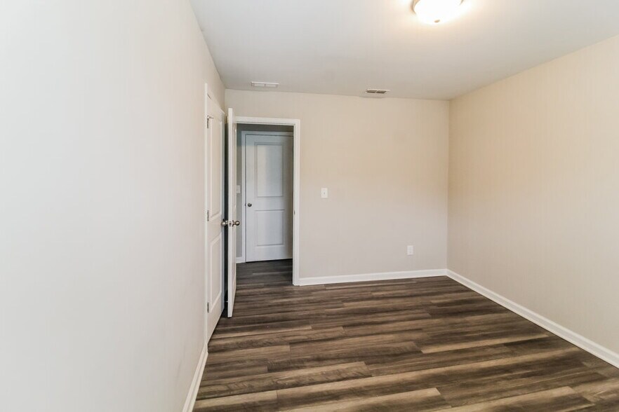 Building Photo - 4009 Kendrick Cir