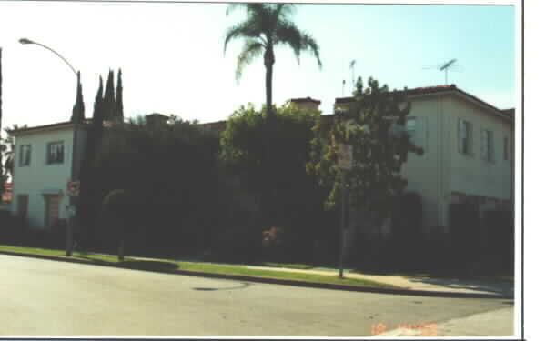 Building Photo - 6440 W Olympic Blvd