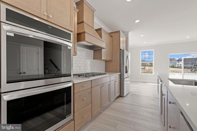 Building Photo - 7754 Meander Ct S