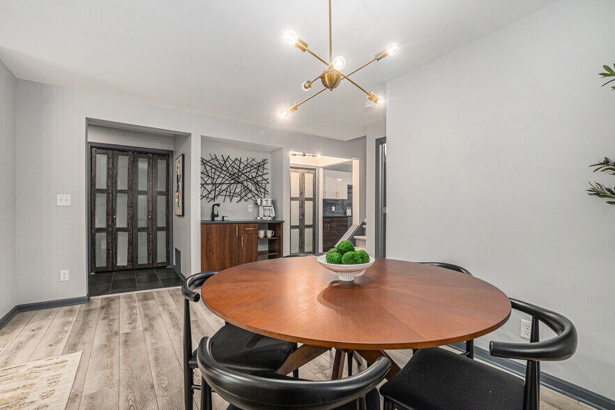 Building Photo - 112 S 37th St