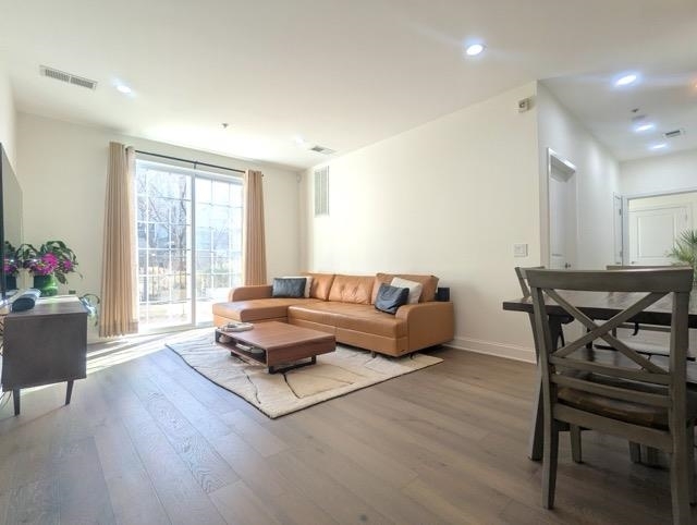 Building Photo - 443 2nd St