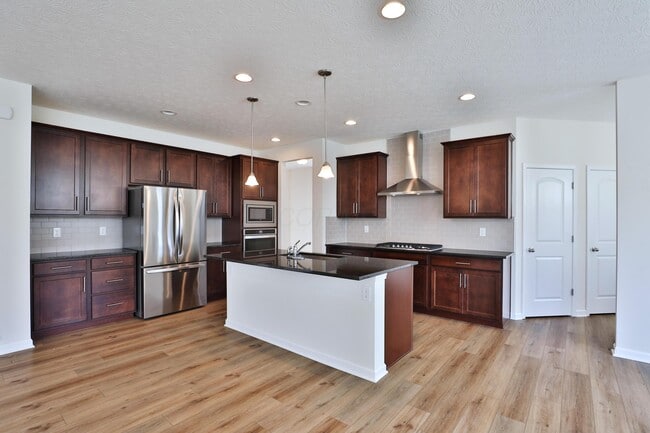 Building Photo - 12009 Landon Dr