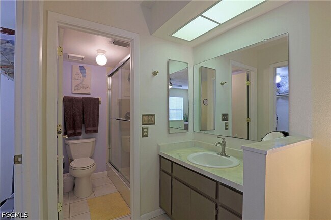 Building Photo - 15178 Parkside Dr
