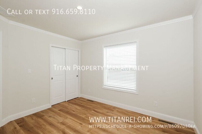 Building Photo - 313 Vandenberg Cir