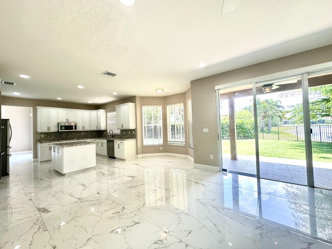 Building Photo - 11818 Preservation Ln