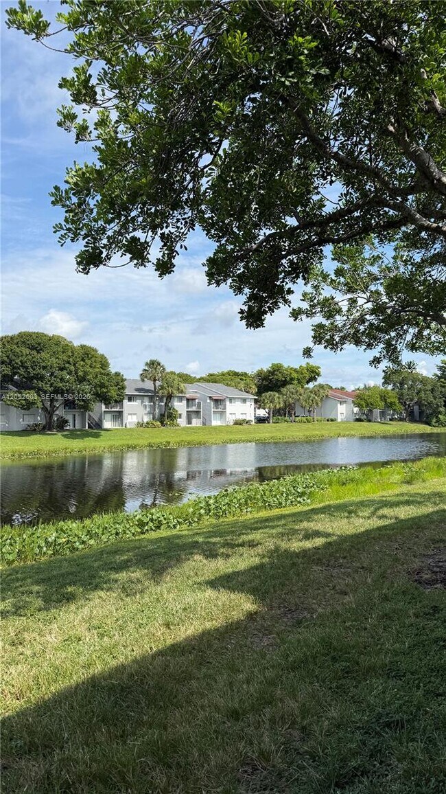 Building Photo - 1163 Lake Terry Dr