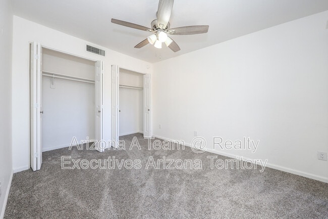 Building Photo - 9420 E Speedway Blvd