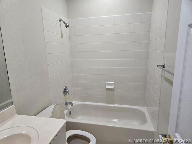 Building Photo - 8433 SW 25th Ct