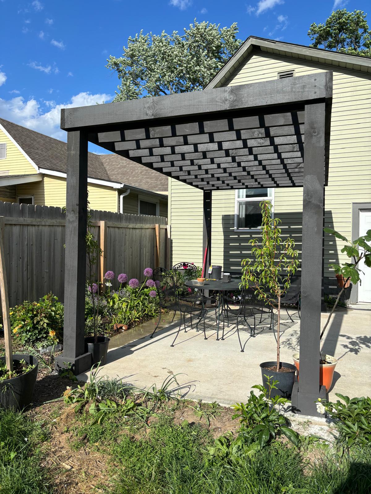 Building Photo - 2114 Barth Ave