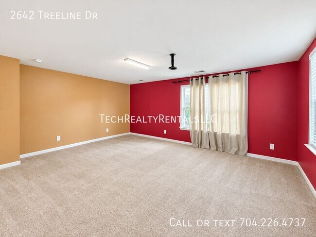 Building Photo - 2642 Treeline Dr