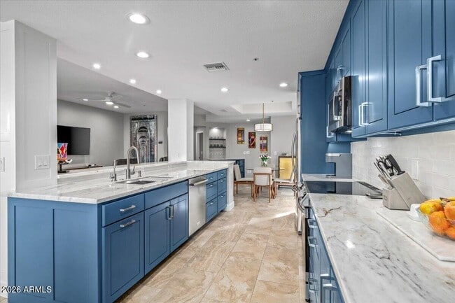 Building Photo - 7700 E Gainey Ranch Rd