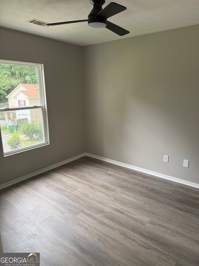 Building Photo - 1297 Old Countryside Cir