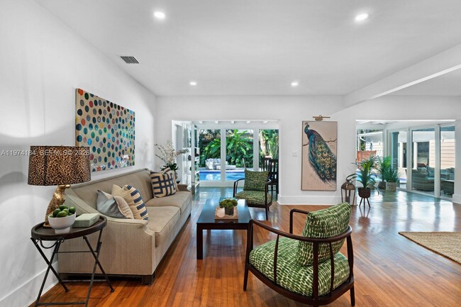 Building Photo - 4190 Braganza Ave