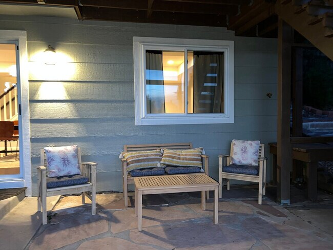 Building Photo - 5494 S Picadilly St