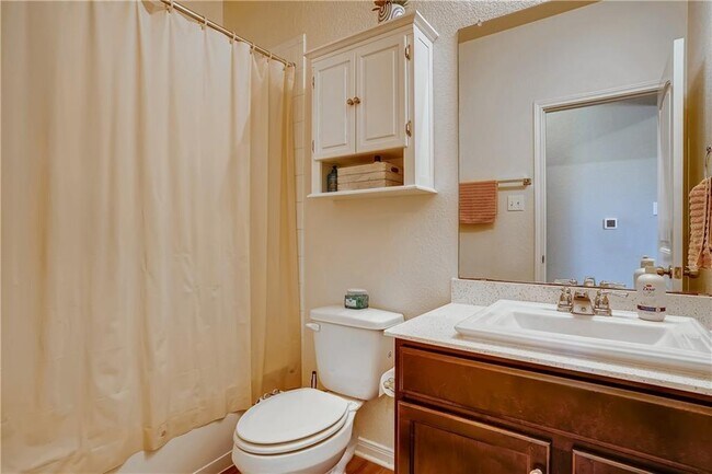 Building Photo - 5109 Winsbury Dr