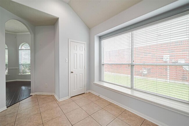 Building Photo - 24730 Blane Dr