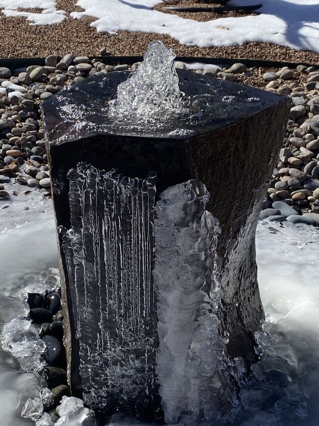 Building Photo - Unfurnished or Furnished - Santa Fe Style House & Studio on Rio Vista St.