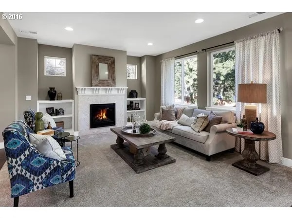 Building Photo - 5860 NE Pohlman Dr
