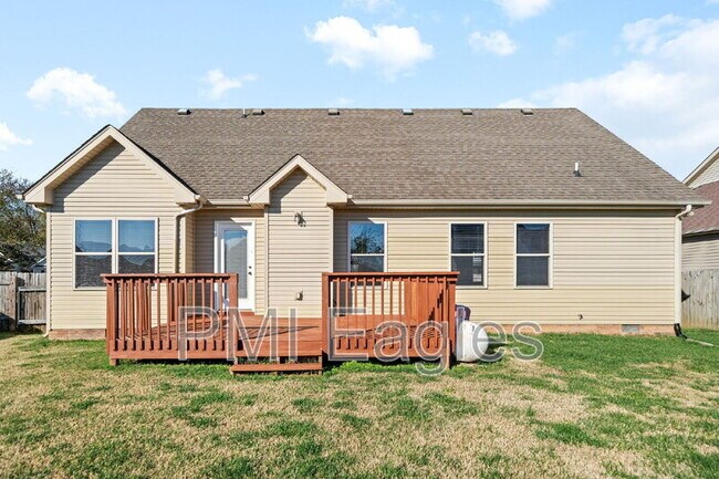 Building Photo - 3565 Southwood Dr