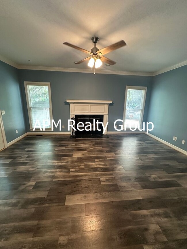 Building Photo - 109 Rolling Creek Cir