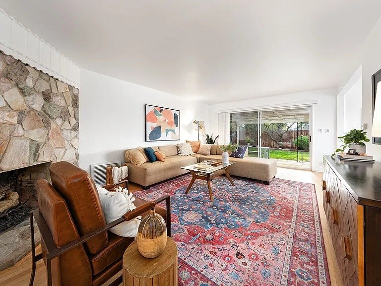 Building Photo - 10746 Cranks Rd