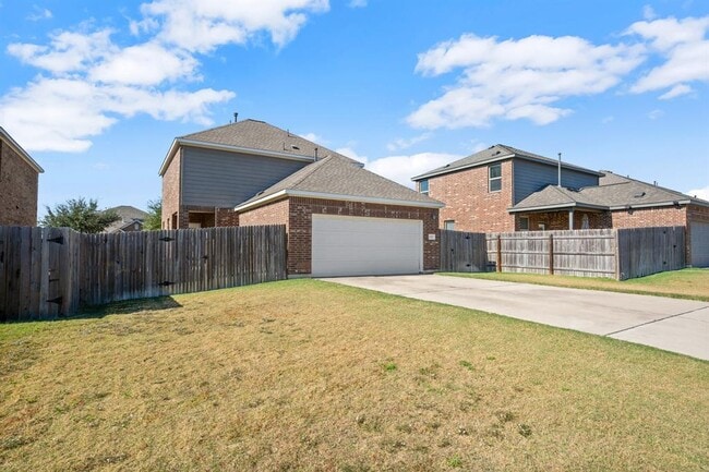 Building Photo - 1700 W Broade St