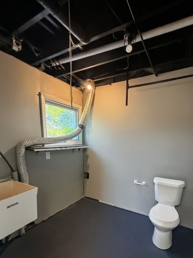 Building Photo - 8662 Grimes Ave NW