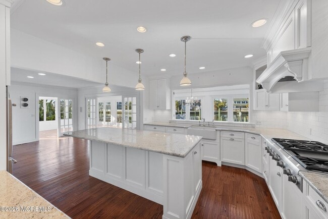 Building Photo - 954 Barnegat Ln