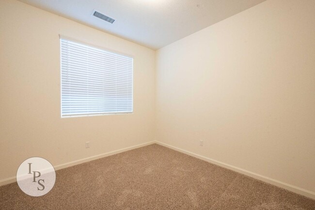 Building Photo - 1457 Las Rosas Ave